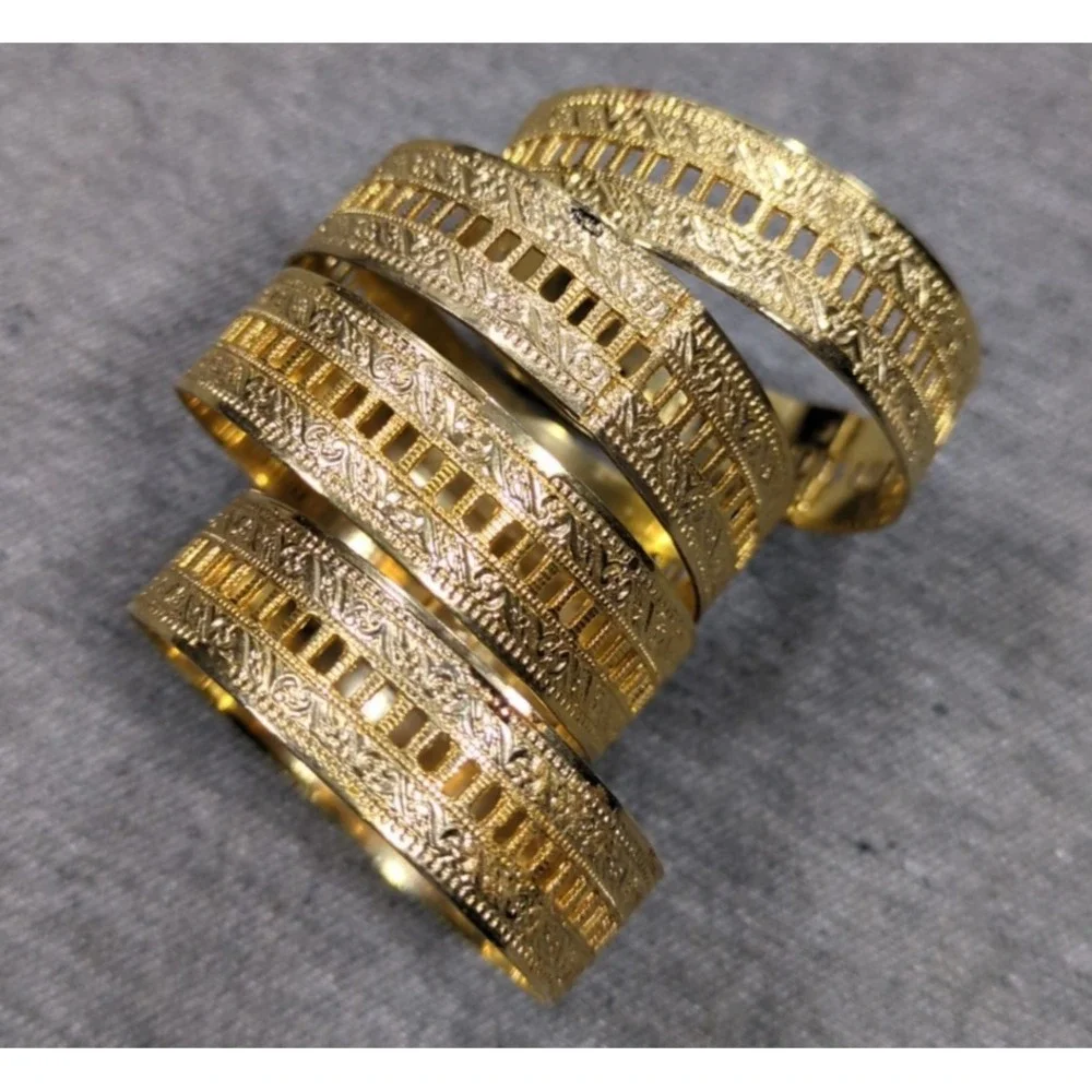 Vintage Napkin Holders Gold Tone Elegant Narrow Band Delicate Filigree Metal VTG